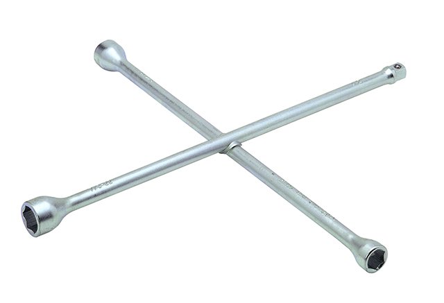 İzeltaş 1975091322 1/2 Adaptörlü Bijon Anahtarı İstavroz