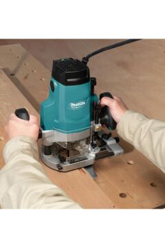MAKİTA M3602B DİK FREZE 12 MM
