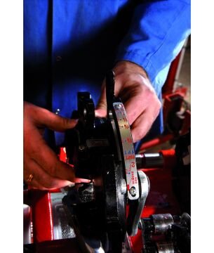 ELEKTRİKLİ TEZGAH TİPİ PAFTA MAKİNASI 1/2'' - 2''